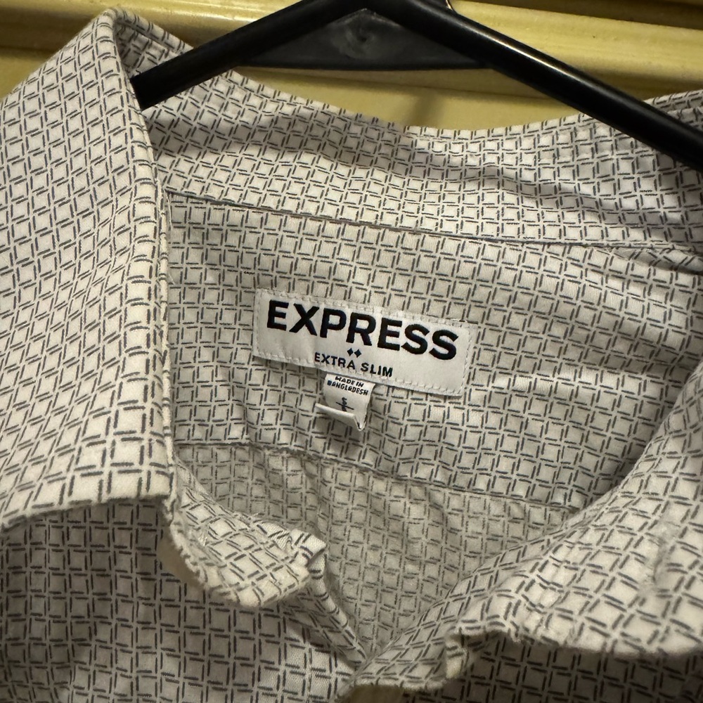 Express button up - Picture 2 of 3